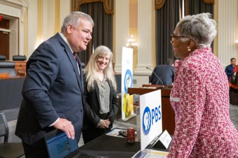 Rep. Beatty visits PBS's table at the financial literacy resource fair